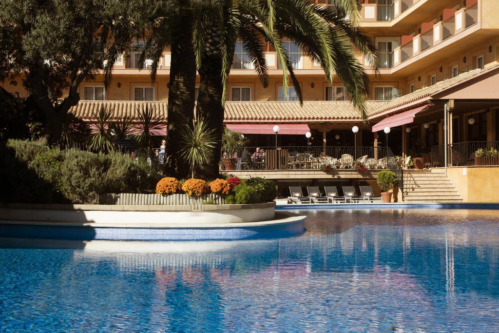 Luna Club Hotel Yoga & Spa 4Sup Malgrat de Mar Exterior photo